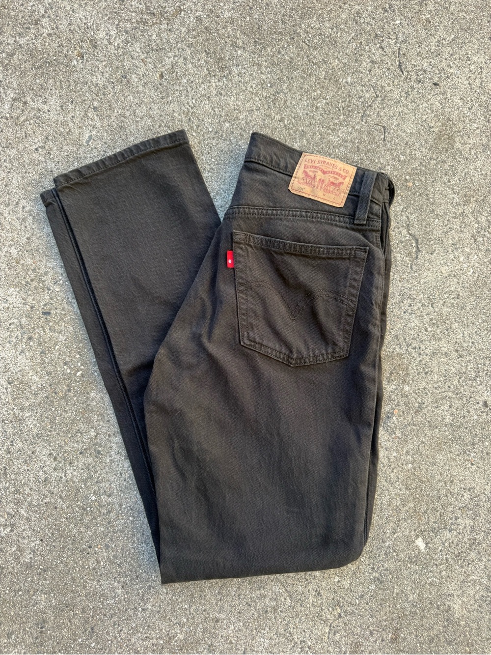 Levi's Women's Black Straight Leg Jeans - Classic Straight